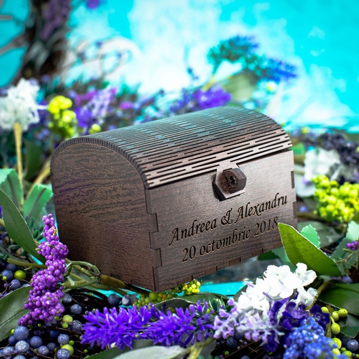 Accesorii pentru nunta - Cutie verighete personalizata Cufar Cadou personalizat