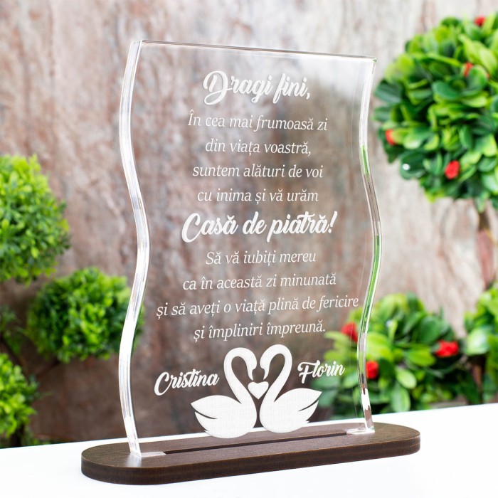 Trofeu Ziua casatoriei, Casa de piatra, dragi fini, Cadou personalizat Coloana