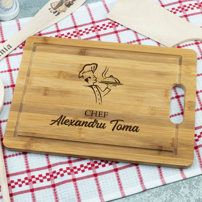 Tocator personalizat Bucatari, Masa este gata, Cadou personalizat Bambus