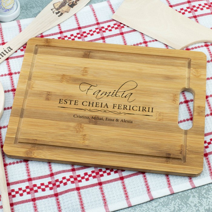Tocator personalizat Familie, Cheia fericirii, Cadou personalizat Bambus