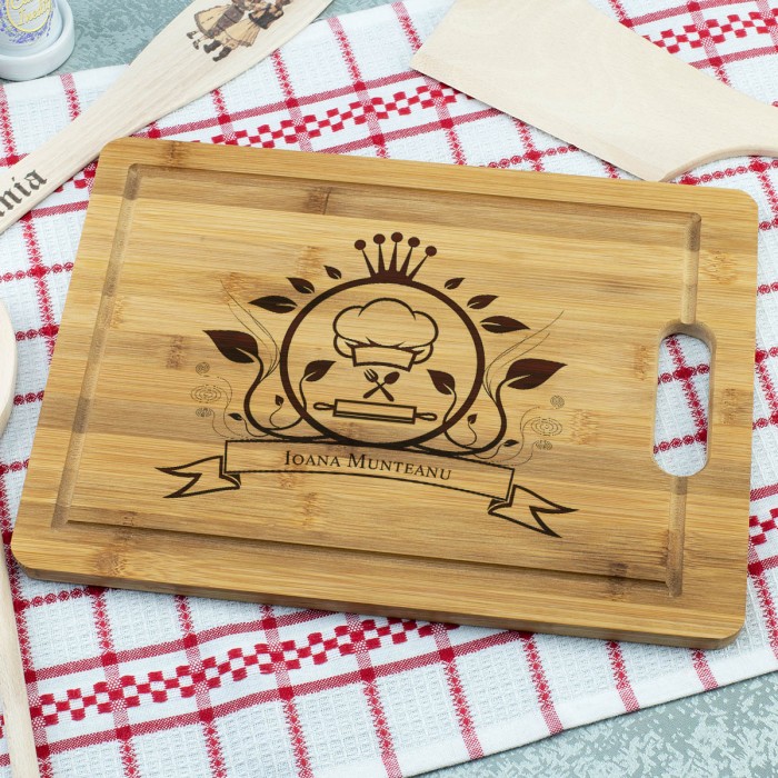 Tocator personalizat Prieteni, Bucatar Creativ, Cadou personalizat Bambus