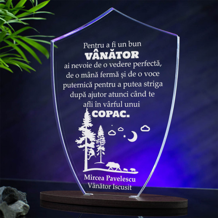 Trofeu Vanatori, Calitatile unui vanator, Cadou personalizat Scut