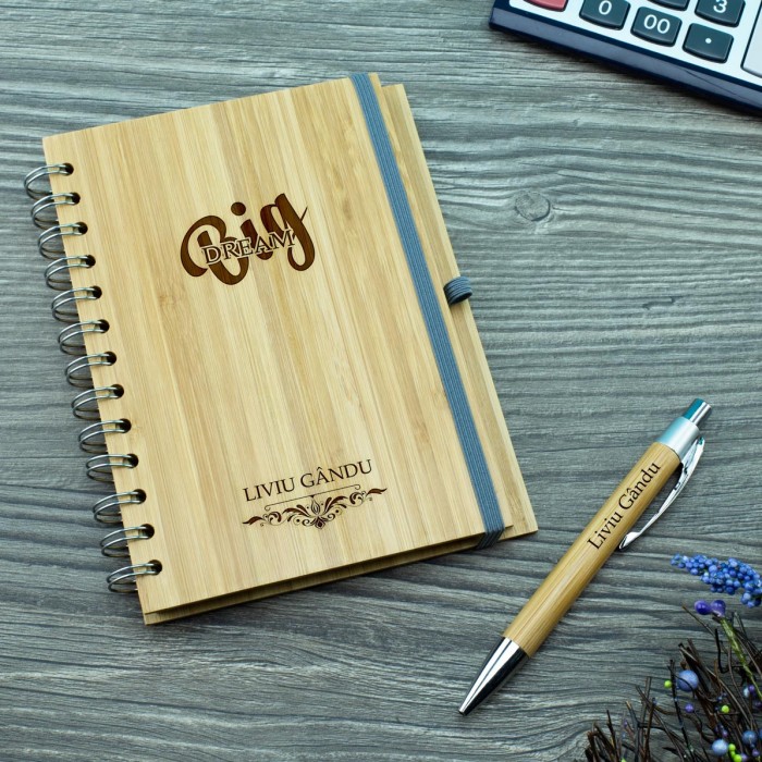 Agenda personalizata bambus, Dream BIG, Cadou personalizat