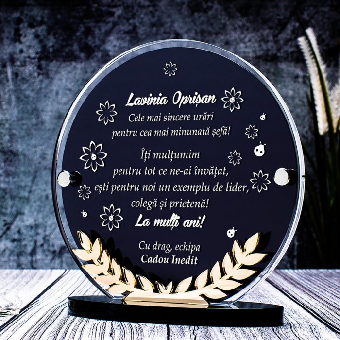 Trofeu 1 Martie,  O sefa minunata, Cadou personalizat Laurus