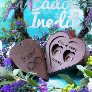 Accesorii pentru nunta - Cutie verighete personalizata Inima Cadou personalizat 1